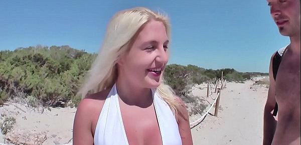  German Teen - 18 Jahre alte Urlauberin am Strand von Mallorca gefickt